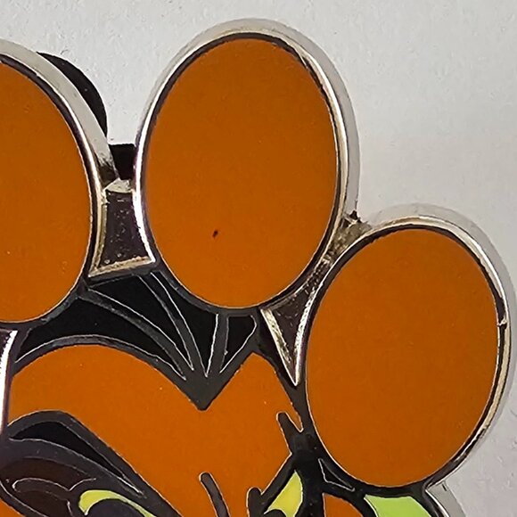 DISNEY Pin Trading ~ Lion King Paw Prints ~ SCAR 5/5 ~ Hidden Mickey ~ 2016 - Picture 3 of 12